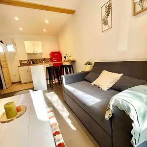 Bel Atypique Centre Village Appartement
